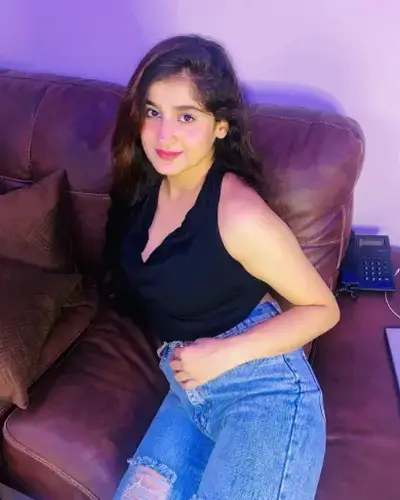 Call Girls Etmadpur Cash On Delivery