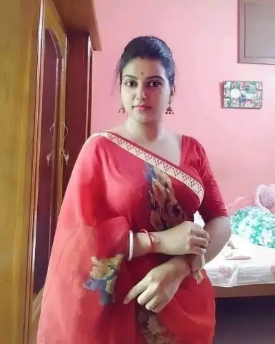 Escorts Etmadpur